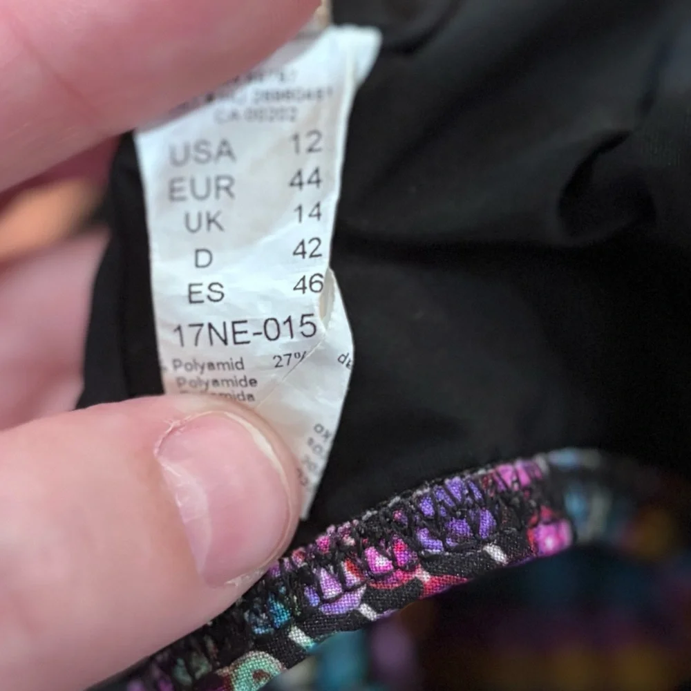 Gottex Nefertiti Multi One Piece Swimsuit with a halter sz 12 - Picture 8 of 9